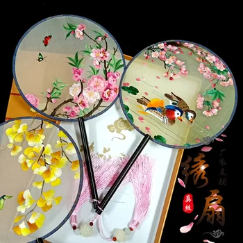 Вышивка готовой продукции веером /Сучжоуская вышивка ручной работы / шелковая декоративная роспись / китайское традиционное искусство