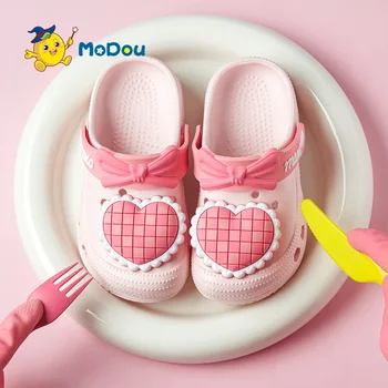 Детская обувь Mo Dou с дырочками, летние Новые сандалии с бантиком Love Для девочек, дышащие сандалии на мягкой подошве, детские тапочки