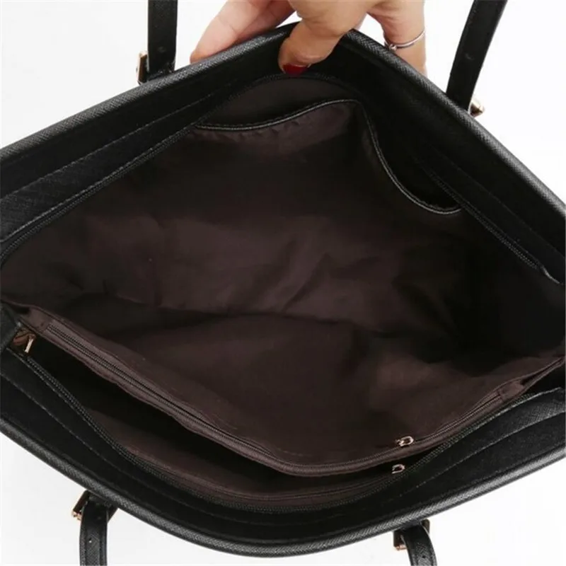 Сумка большой емкости 2023 Модная женская сумка из искусственной кожи, короткая сумка через плечо, черная Белая Роскошная сумка для покупок, дизайнерская сумка